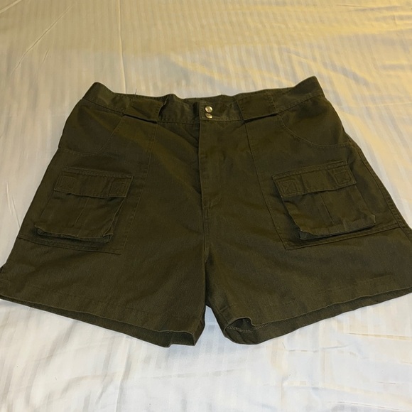 Golden Bear 1980’s Mens Cargo Shorts.  Size 38.  Excellent pre-owned condition. - Picture 1 of 8